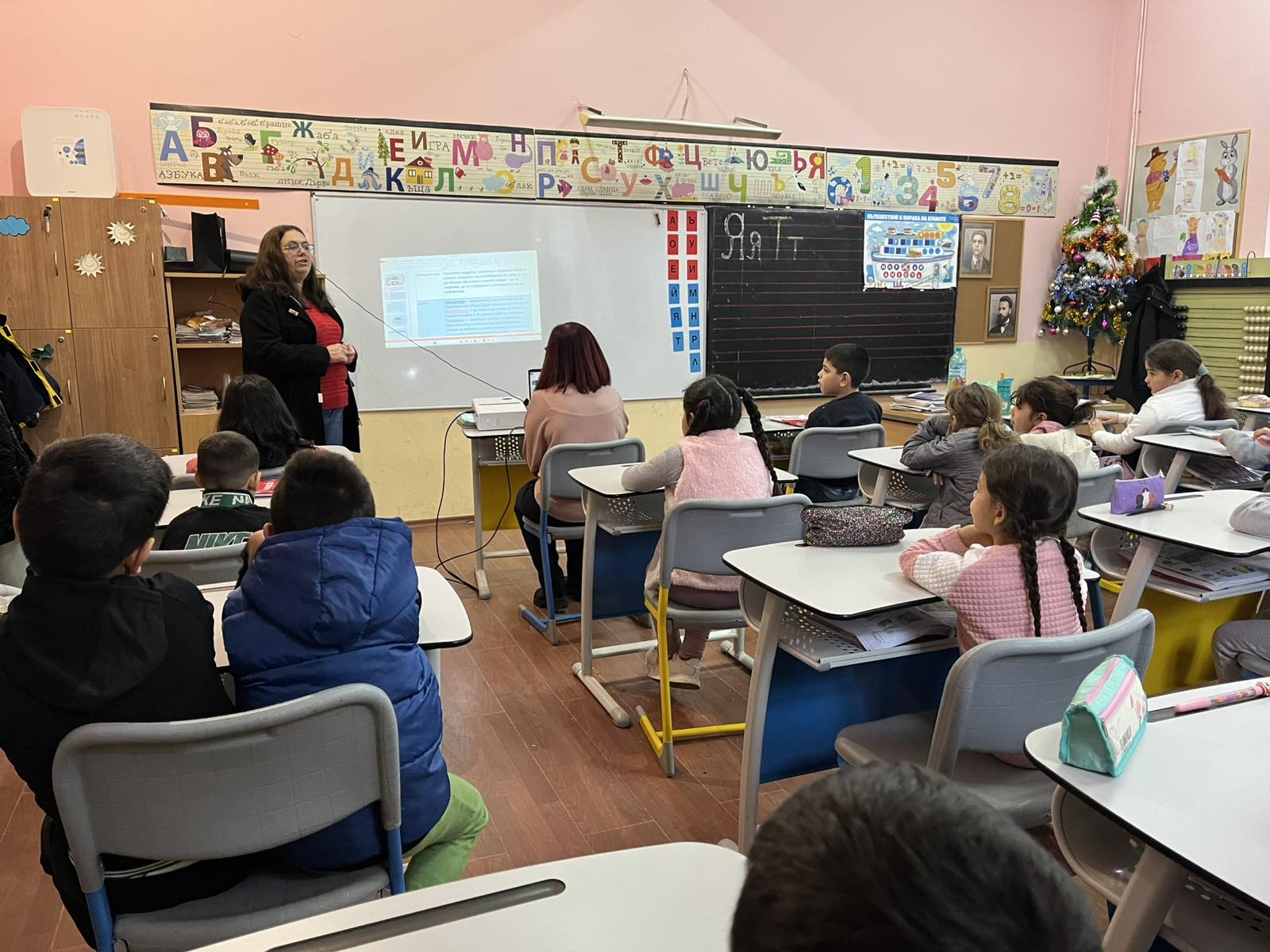  Презентация на тема „Медийна грамотност“ в с. Арчар